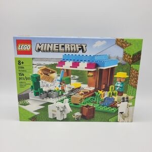 LEGO Minecraft The Bakery 21184 Retired New In Box